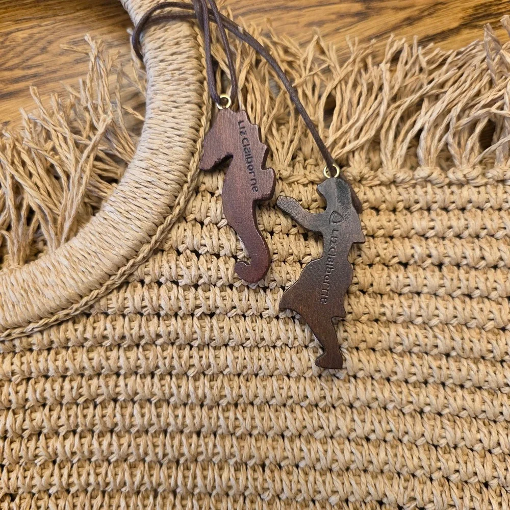 2pc Liz Claiborne Woven Straw Tote Bag Pineapple Fringed Beach Resort Coin Purse